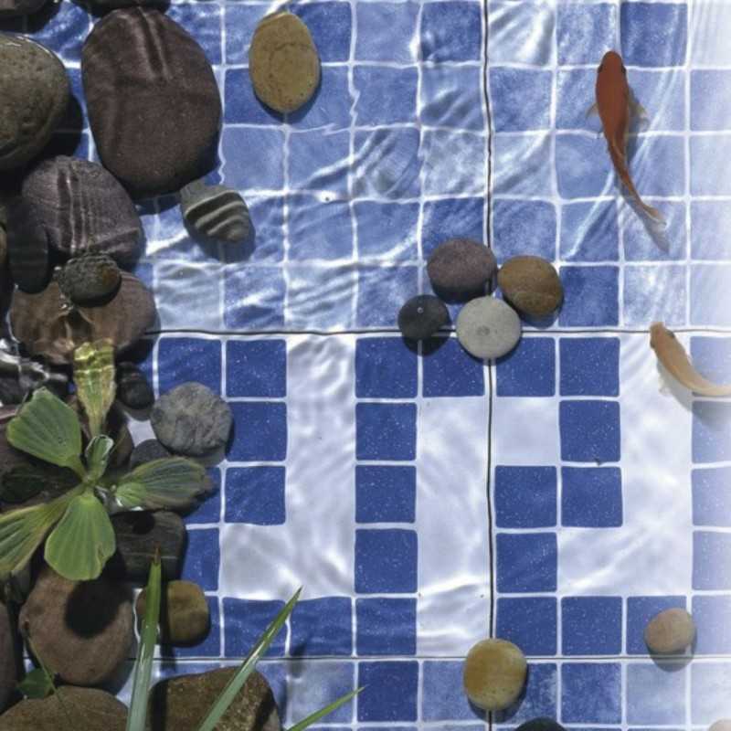 Gres Para Piscinas Neptuno Turquesa 33,3 x 33,3-Pasta Roja-Azulejos cerámicos-Mis Azulejos 